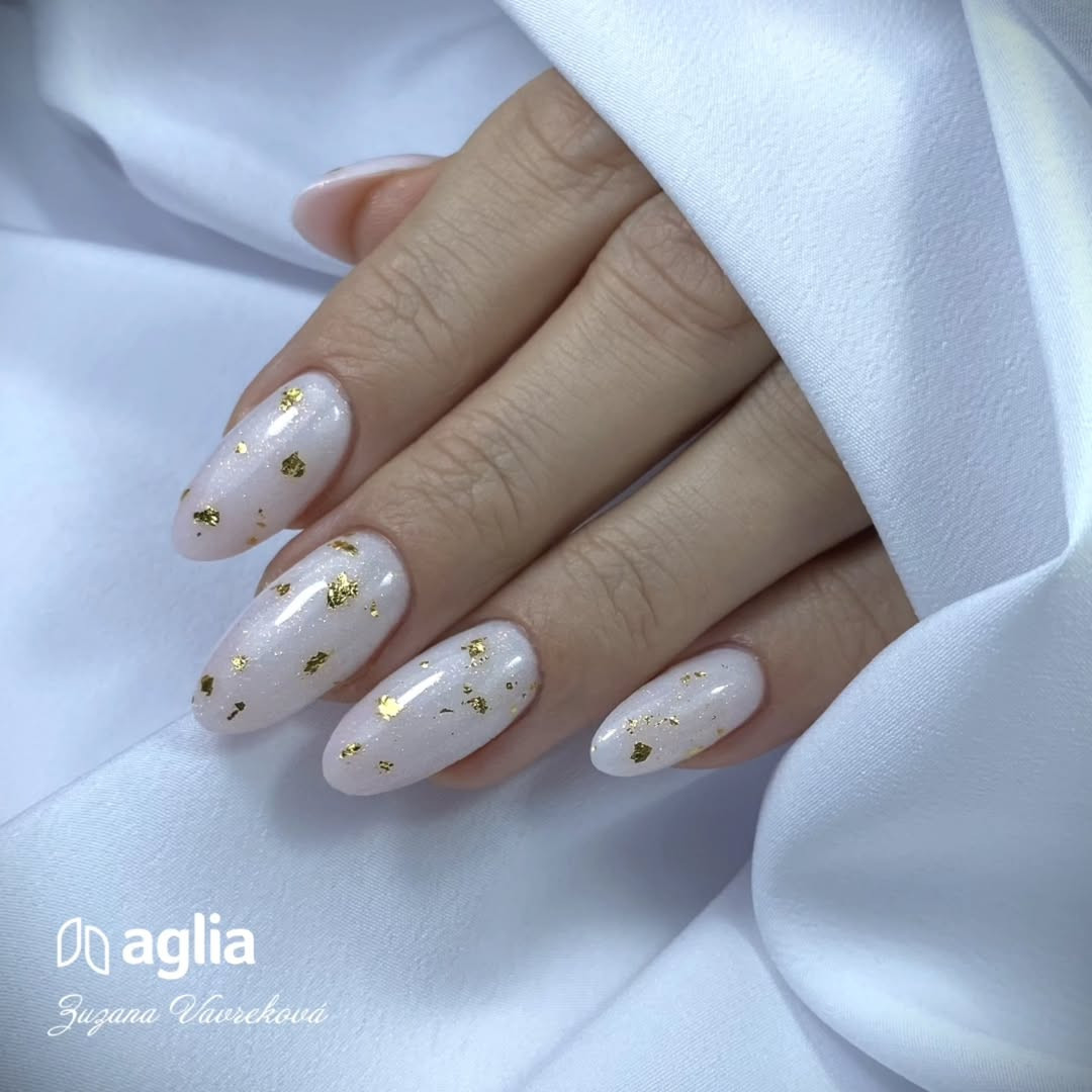 BUILDER DIAMOND MILKY WHITE