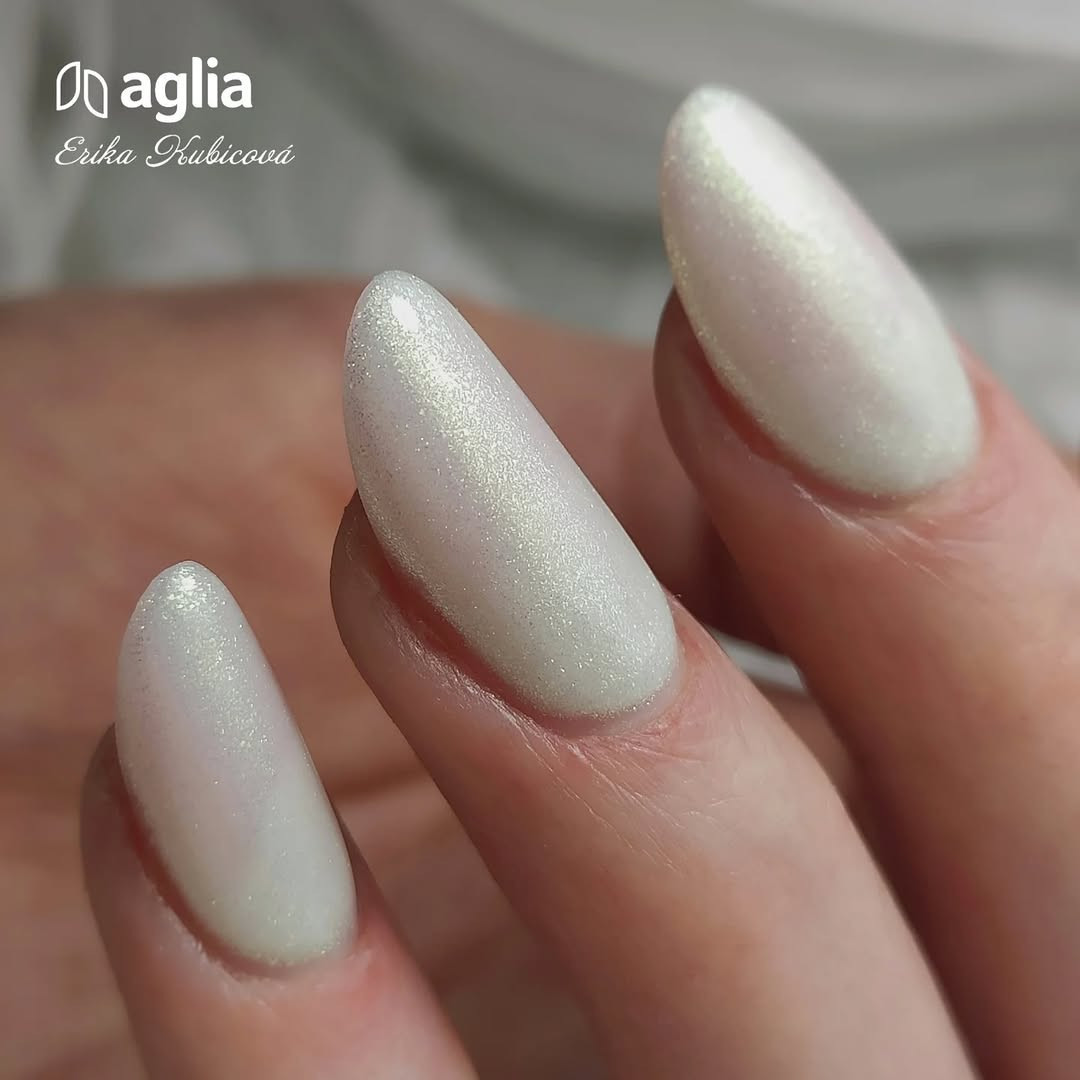 LIQUID BUILDER Snow Glow